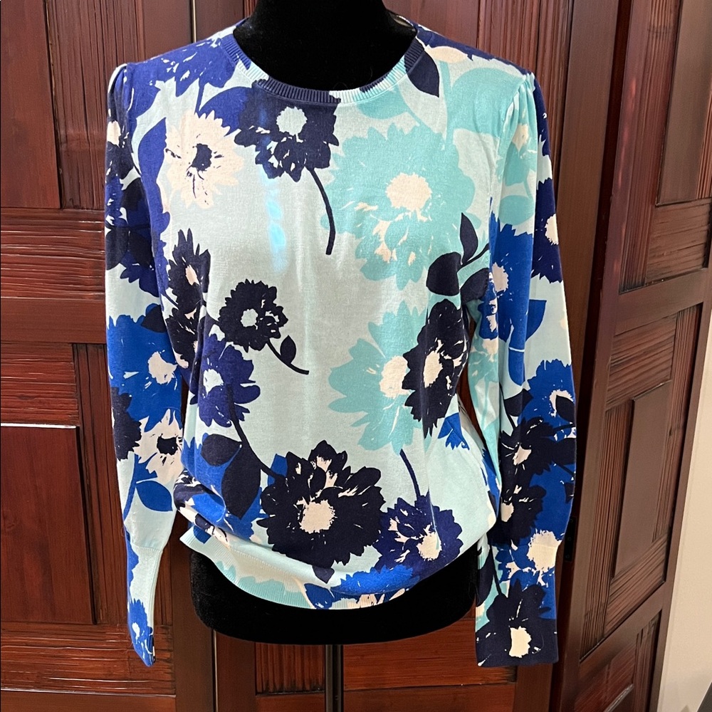 Talbots pull over sweater, blue floral design, like new, no snags, Large